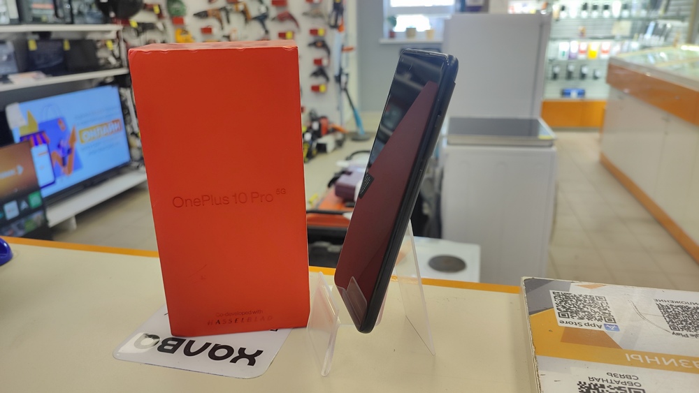 Смартфон OnePlus 10 PRO 5g 12/256