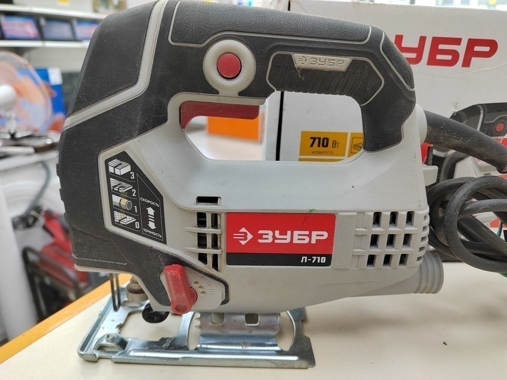 Лобзик Зубр Л-710