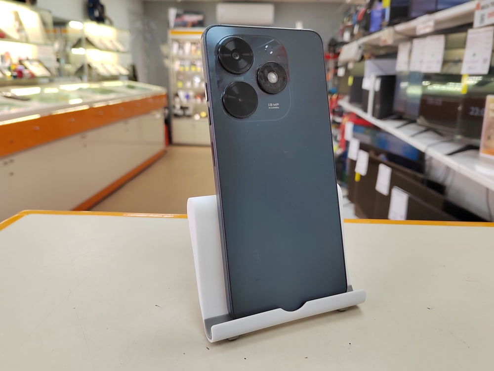Смартфон Tecno Spark Go 2024 3/64