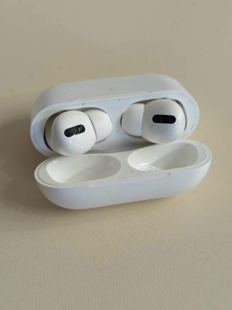 Наушники беспроводные Apple AirPods Pro 2 Gen