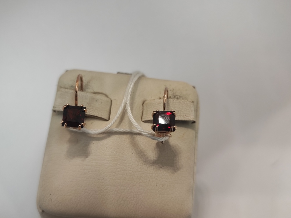 СКМ585 СЕРЬГИ С КАМНЕМ (Au 585)