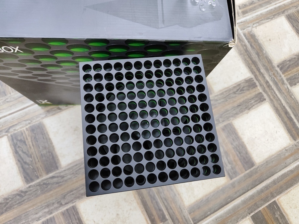 Игровая приставка Xbox Series X 1Tb