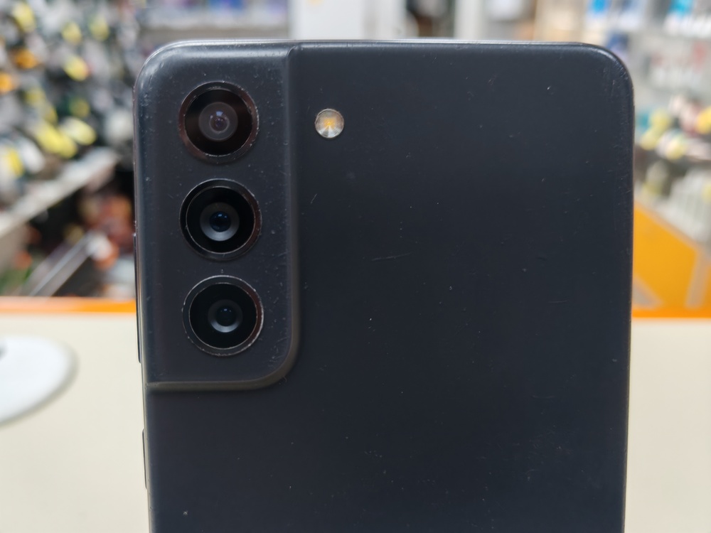 Смартфон Samsung Galaxy S21 FE 5G 8/128