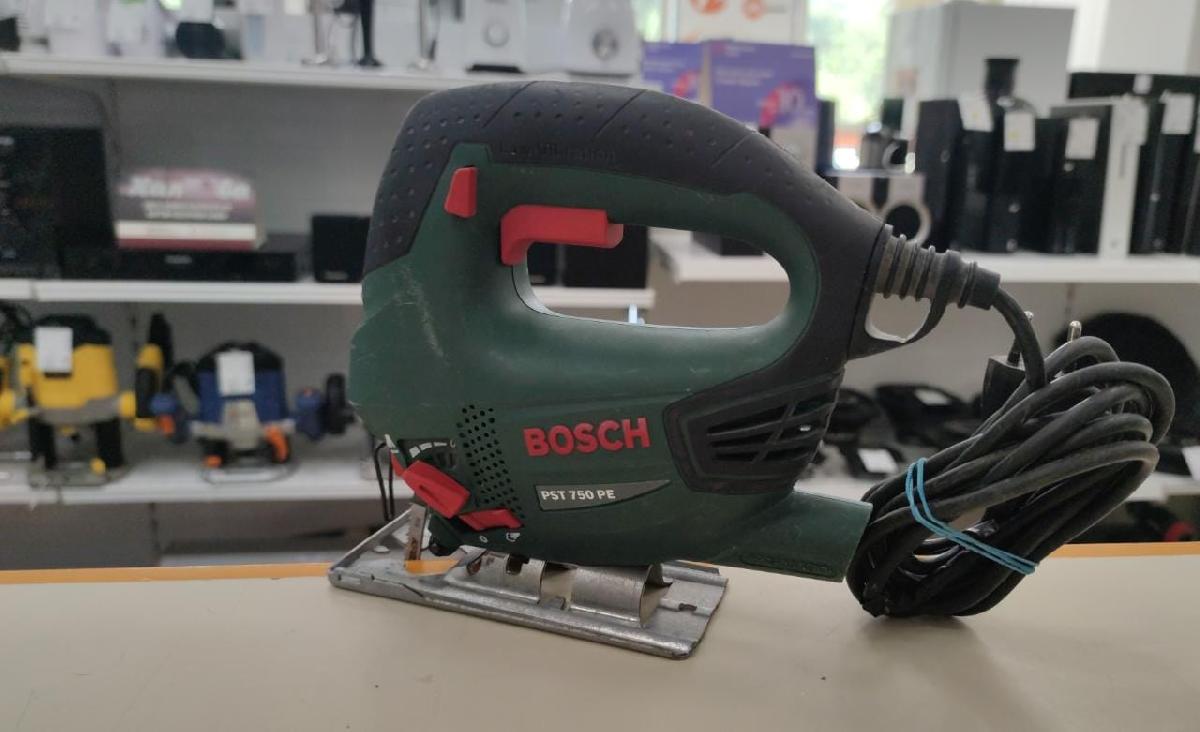 Лобзик Bosch PST 750 PE