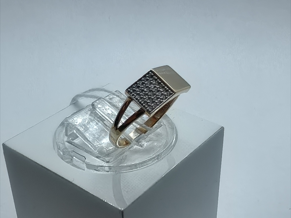 КОЛЬЦО С КАМНЯМИ (Au 585)