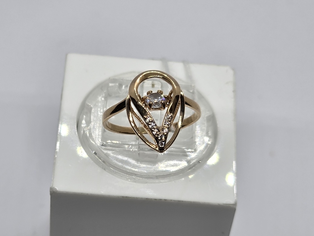 КОЛЬЦО С КАМНЯМИ (Au 585)