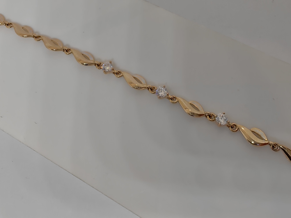 Б585 БРАСЛЕТ С КАМНЯМИ (Au 585)