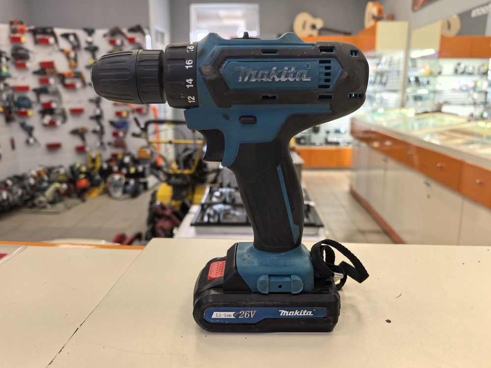 Шуруповерт Makita DF331D
