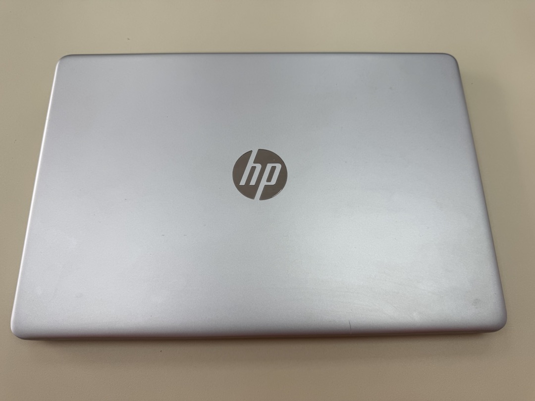 Ноутбук HP 15s-eq1353ur; Athlon 3150, Radeon Vega 3, 4 Гб, 128 Гб, Нет