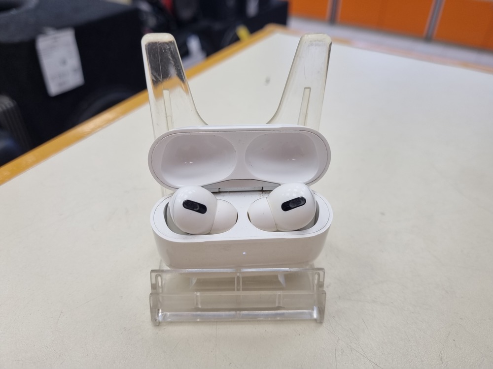 Наушники беспроводные Apple AirPods Pro