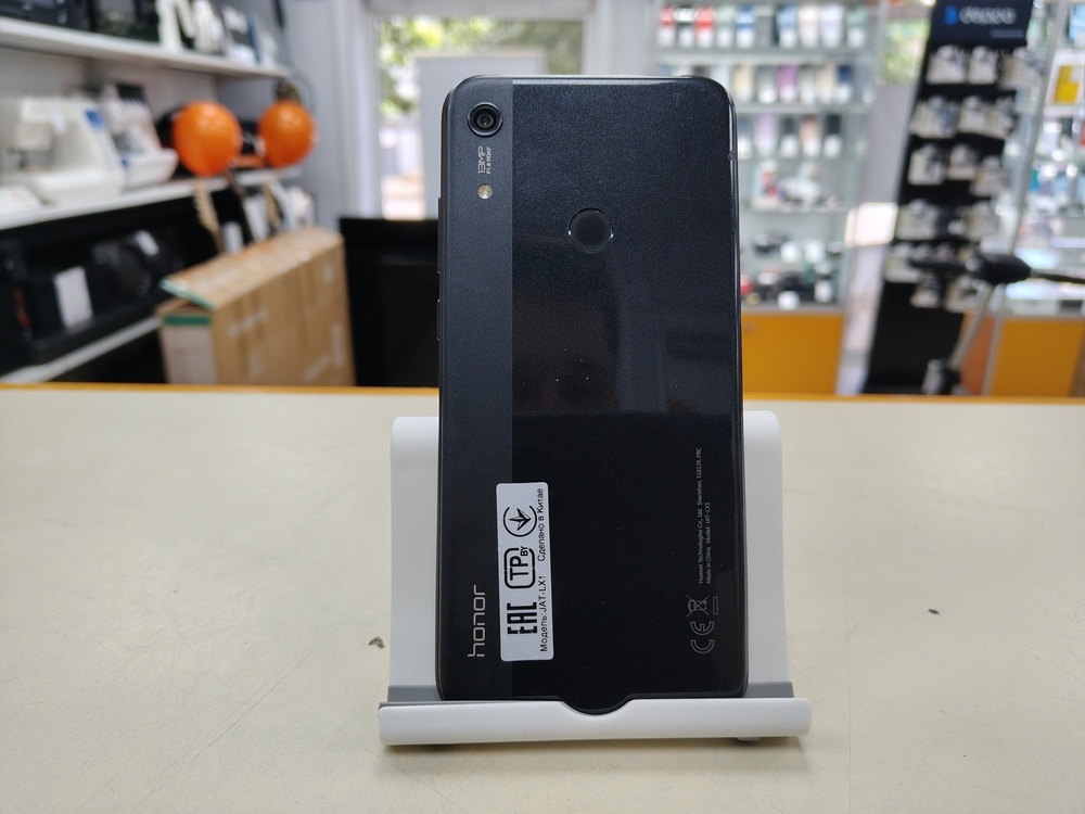 Смартфон Honor 8A 2/32
