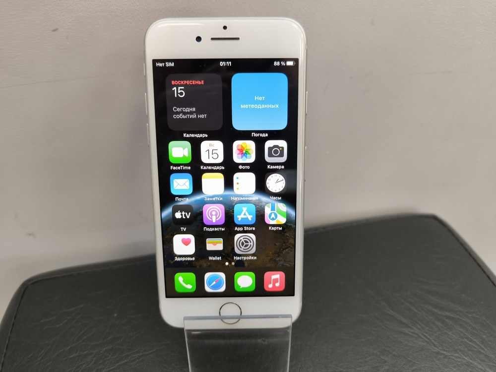 Смартфон Apple iPhone 8 64Gb