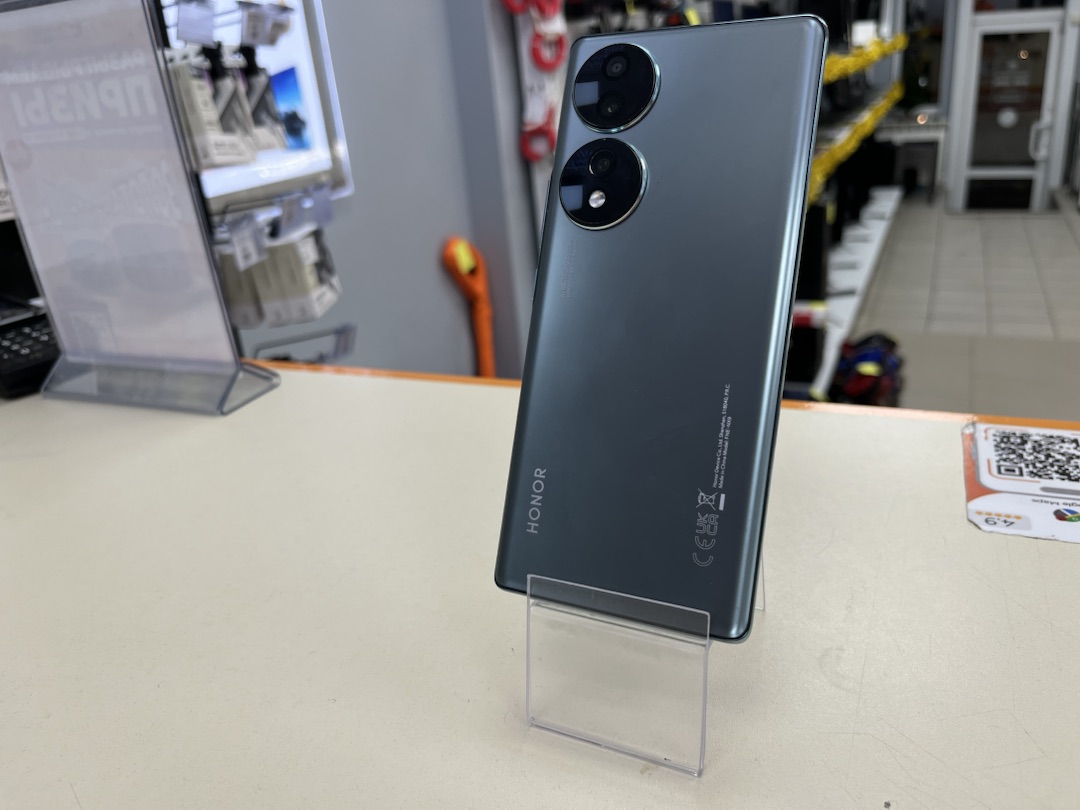 Смартфон Honor 70 8/256