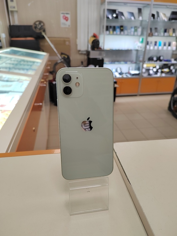 Смартфон Apple iPhone 12 128Gb