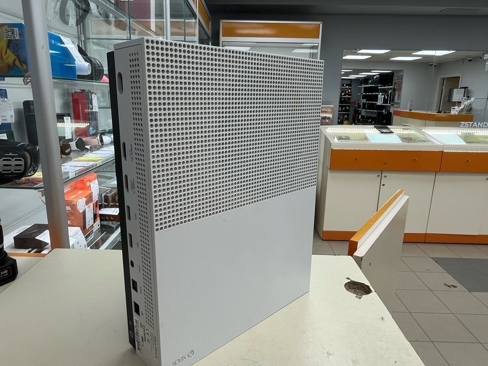 Игровая приставка Xbox One S 1TB