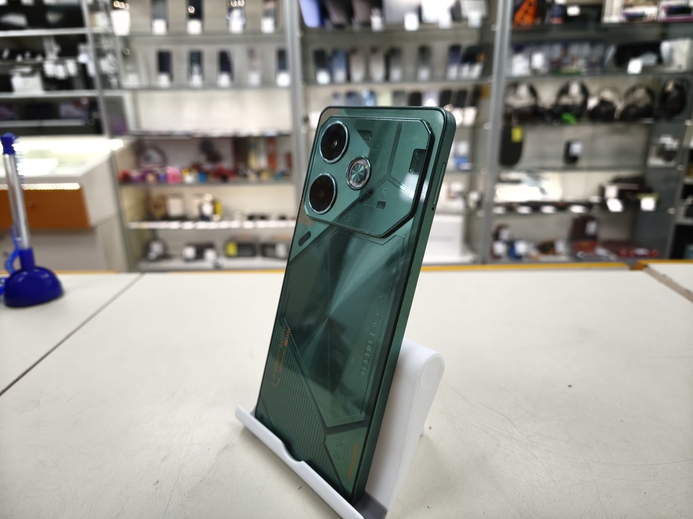 Смартфон Tecno Pova 6 Pro 12/256