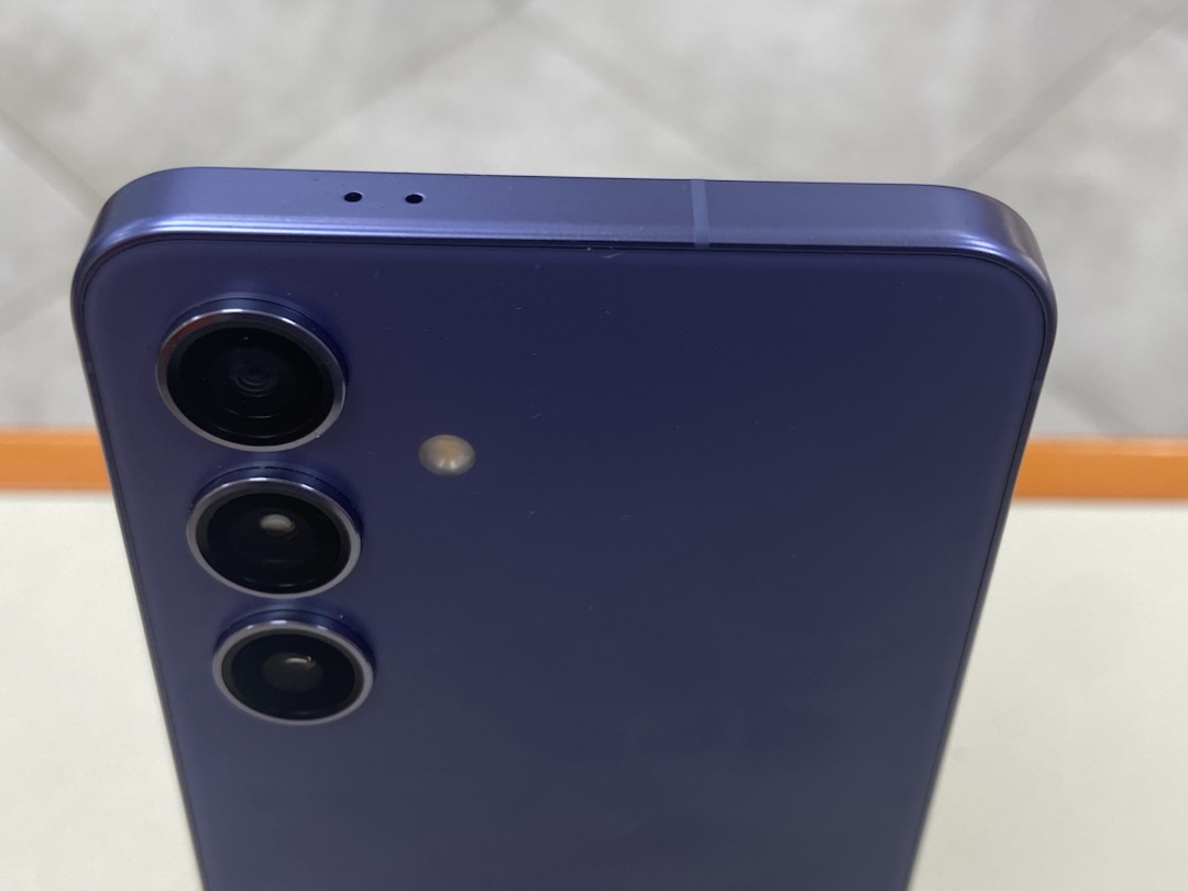 Смартфон Samsung Galaxy S24 8/128