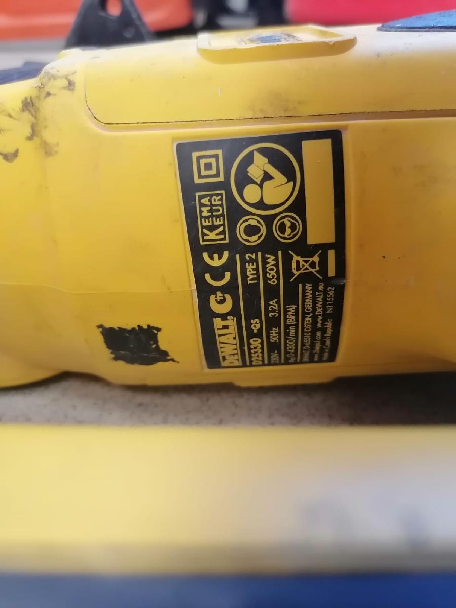 Перфоратор Dewalt D25330