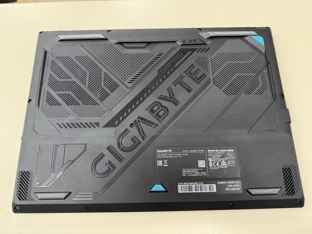 Ноутбук Gigabite A16; Core I7-13620H, GeForce RTX 4050, 16 Гб, 1 Tb, Нет