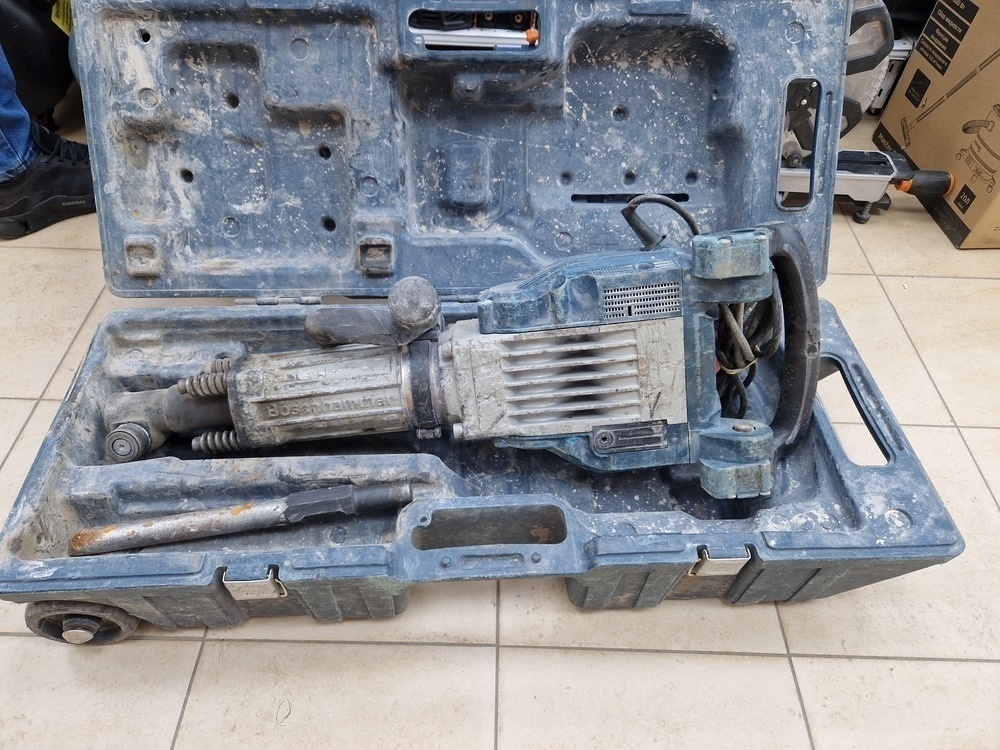 Отбойный молоток Bosch GSH 16