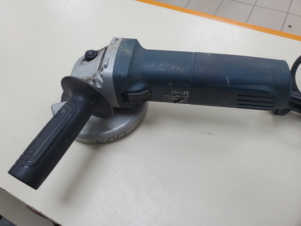 Угловая шлифмашина Bosch GWS 22-230 JH