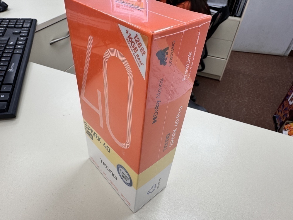 Смартфон Tecno SPARK 40 PRO 8/128