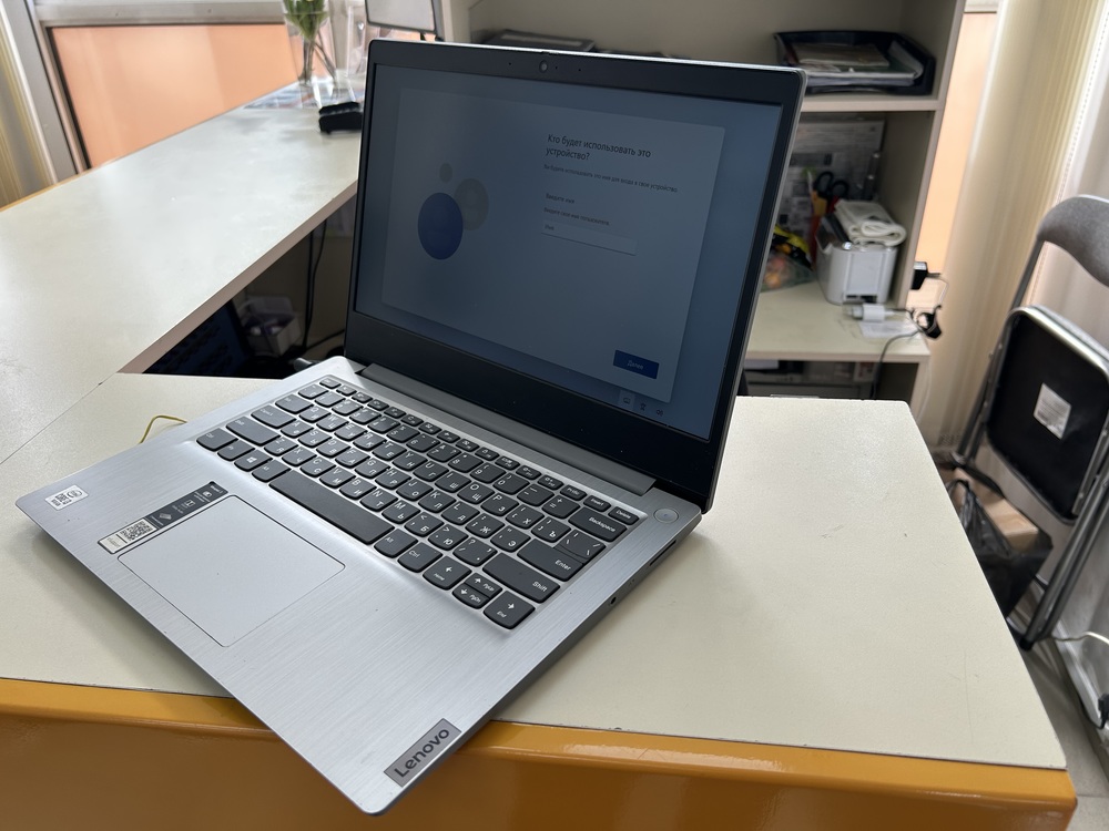 Ноутбук Lenovo IDEAPAD 3 14IIL05; Core i3-1005G1, Intel UHD Graphics, 8 Гб, 256 Гб, Нет