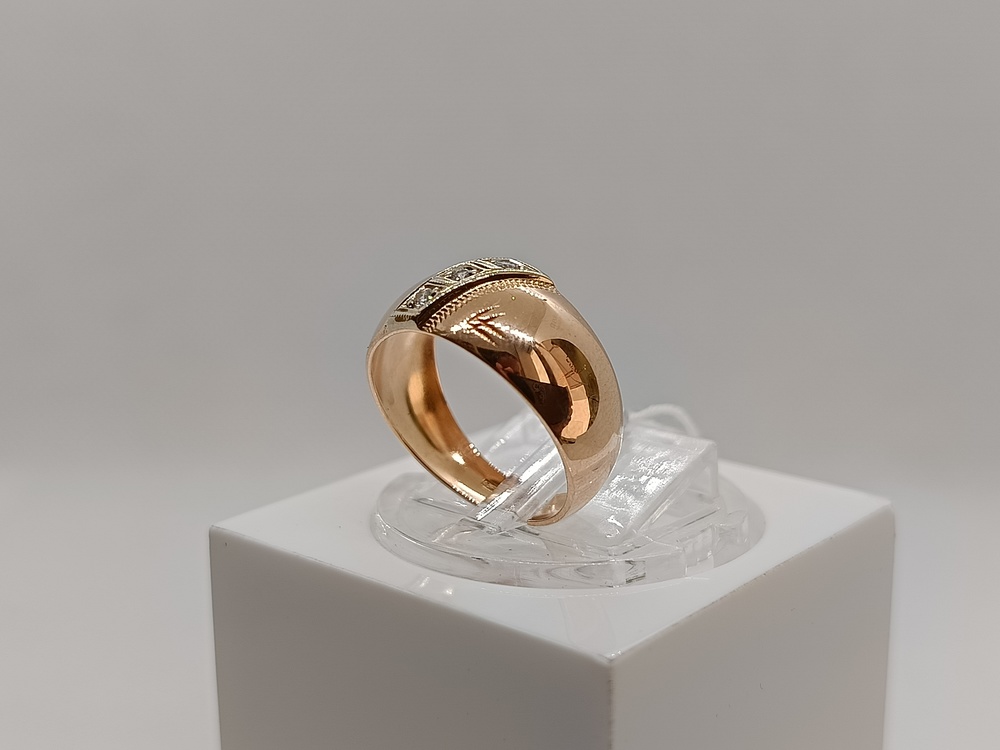 КОЛЬЦО С КАМНЯМИ (Au 585)