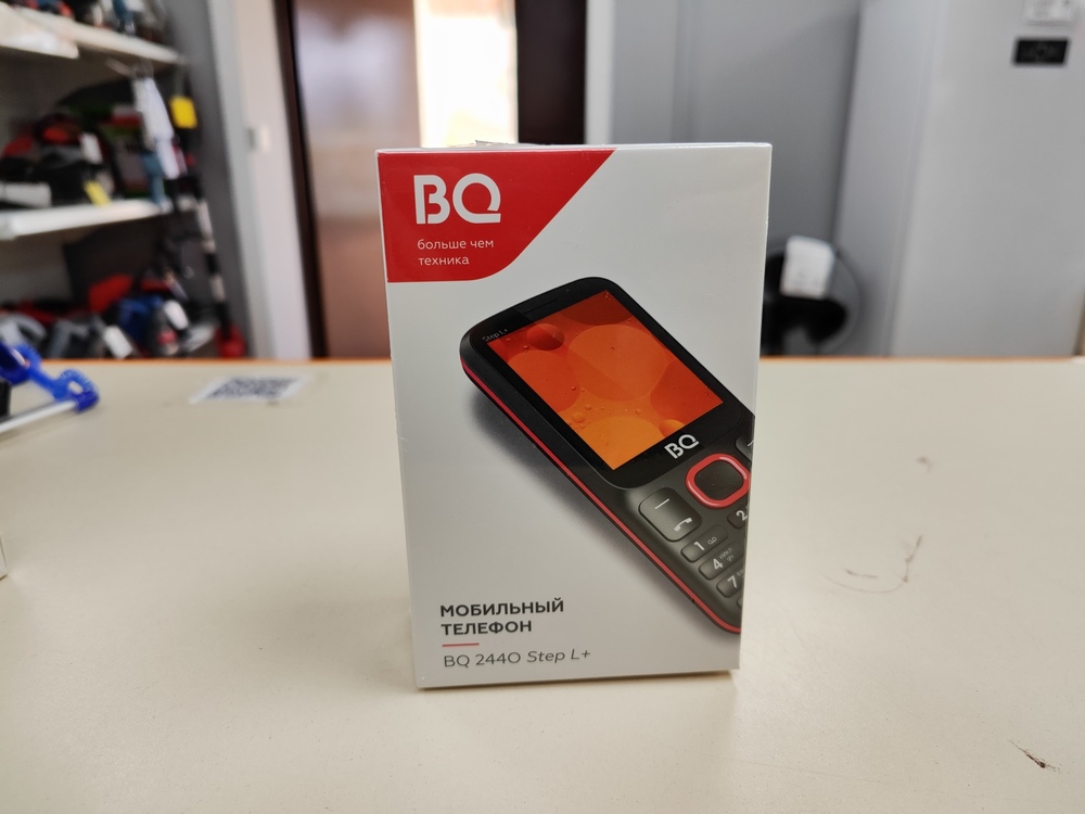 Мобильный телефон BQ 2440