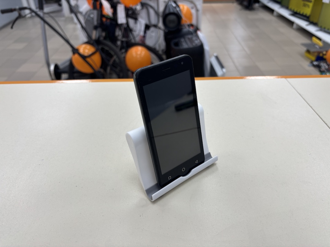 Смартфон Micromax Q415