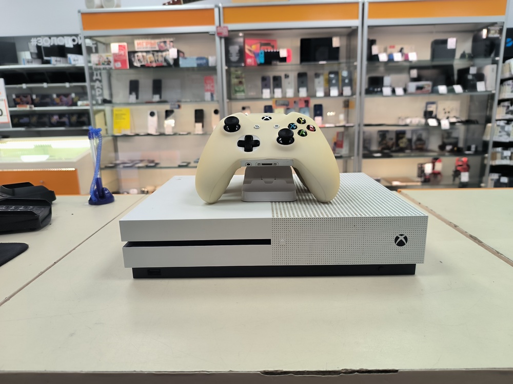 Игровая приставка Xbox One S 1TB