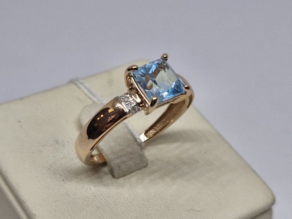 КОЛКМИ585 КОЛЬЦО С КАМНЯМИ (Au 585)