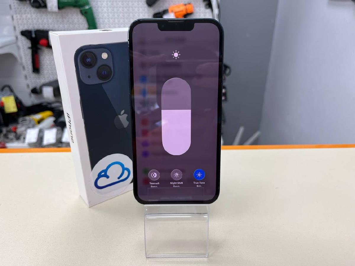 Смартфон Apple iPhone 13 128Gb