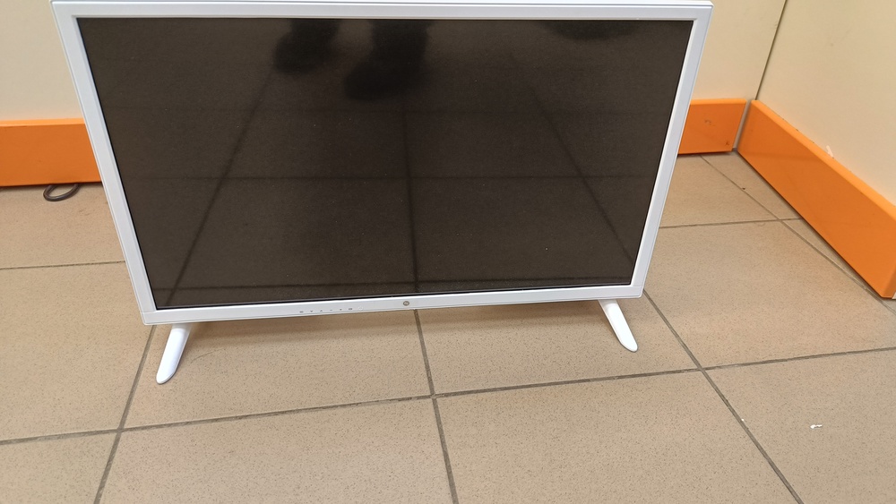 LED Телевизор HI VHIX-24H152WSY