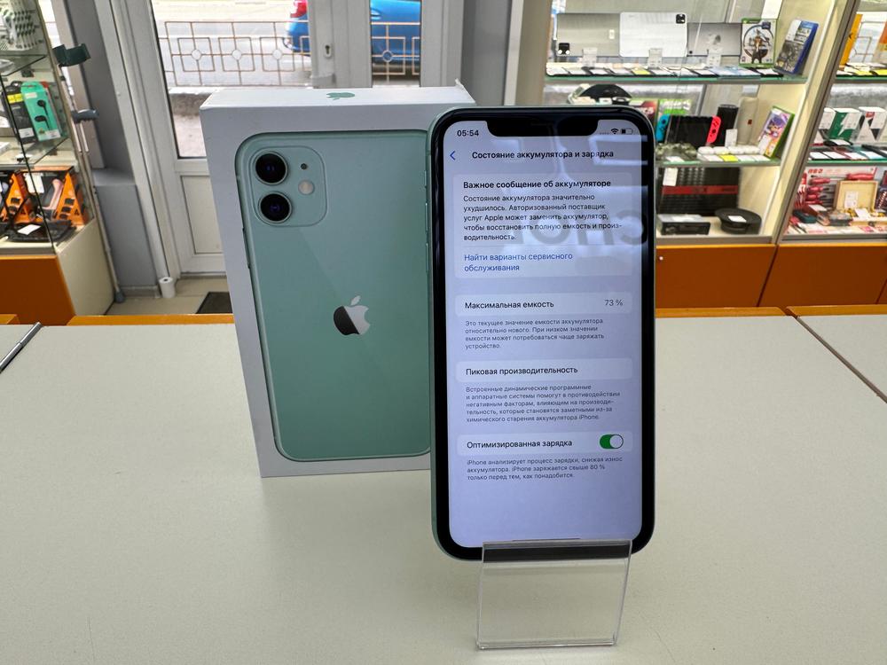 Смартфон Apple iPhone 11 64Gb