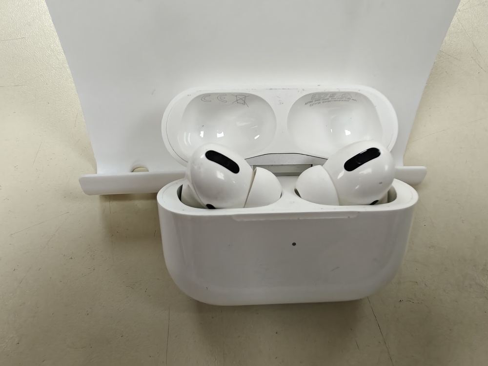 Наушники беспроводные Apple AirPods Pro