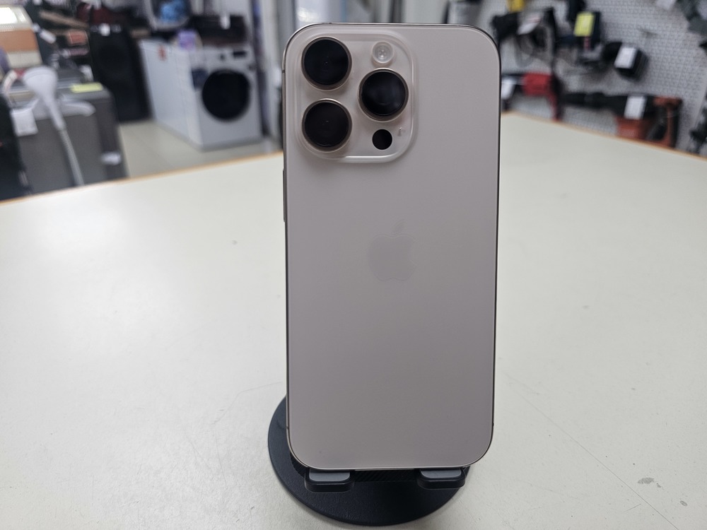 Смартфон Apple Iphone 16 Pro 128Gb
