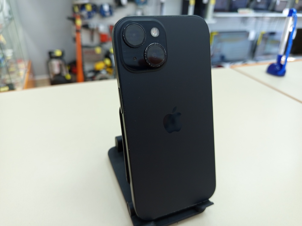 Смартфон Apple Iphone 15 128Gb
