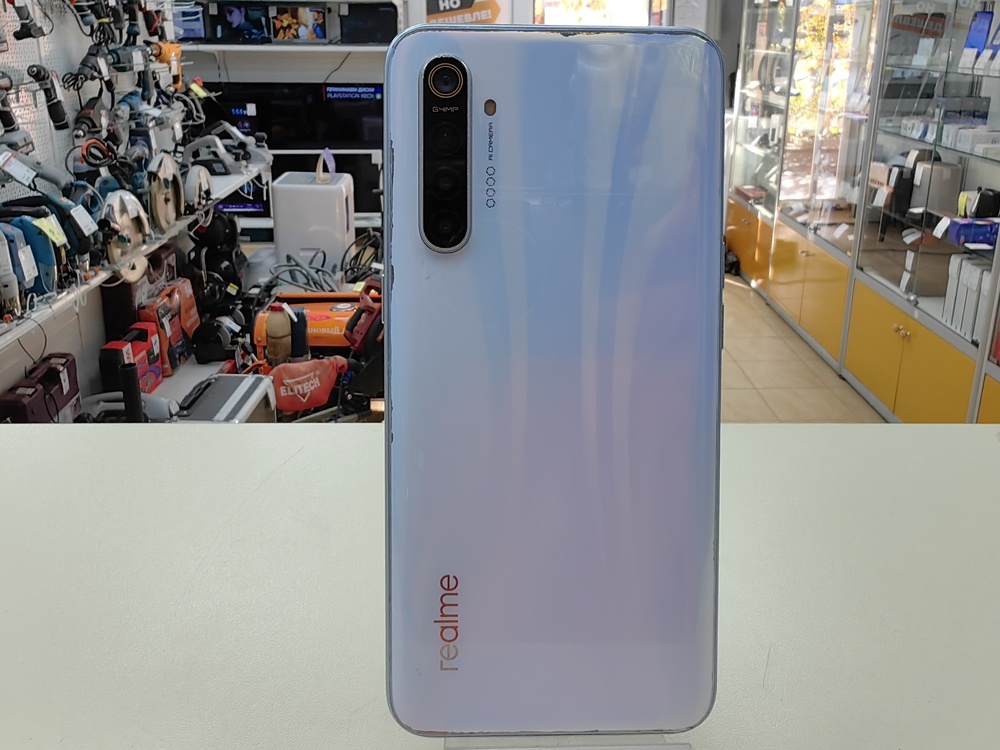 Смартфон Realme XT 8/128GB