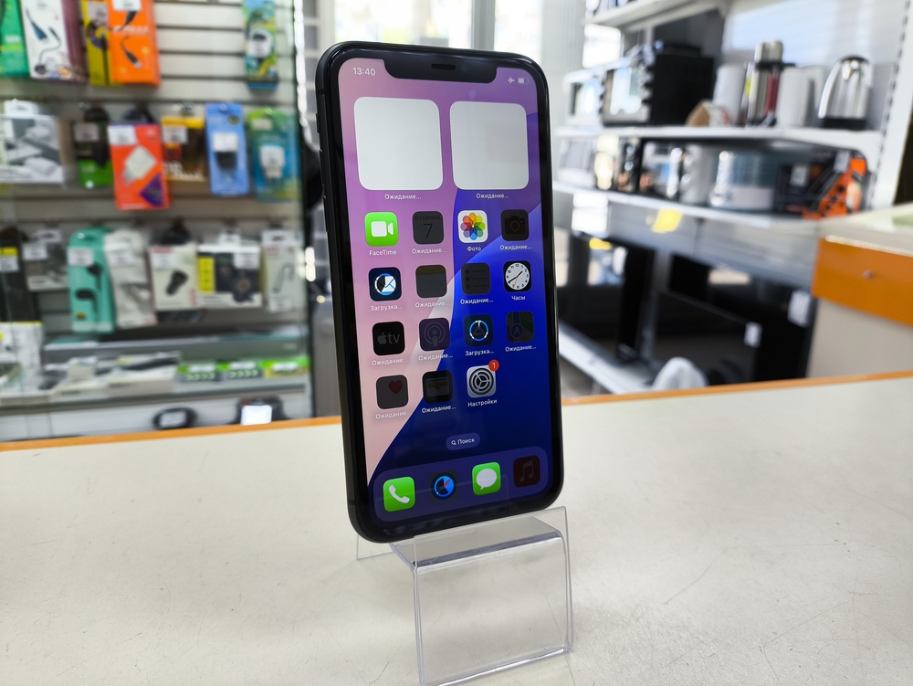 Смартфон Apple iPhone 11 64Gb