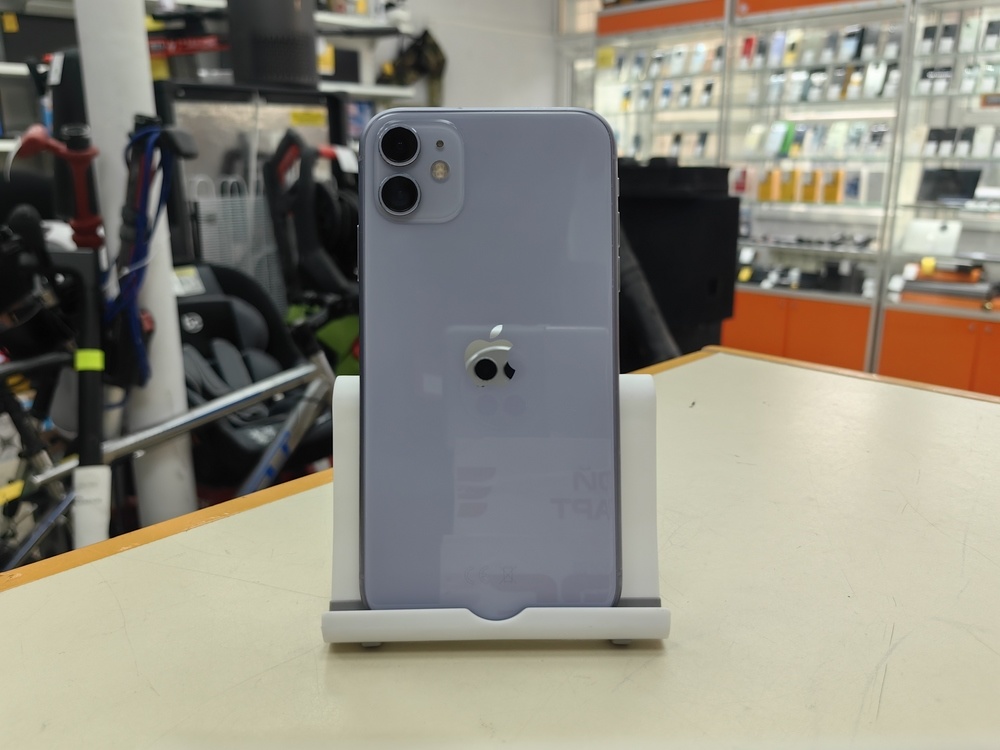 Смартфон Apple iPhone 11 64Gb
