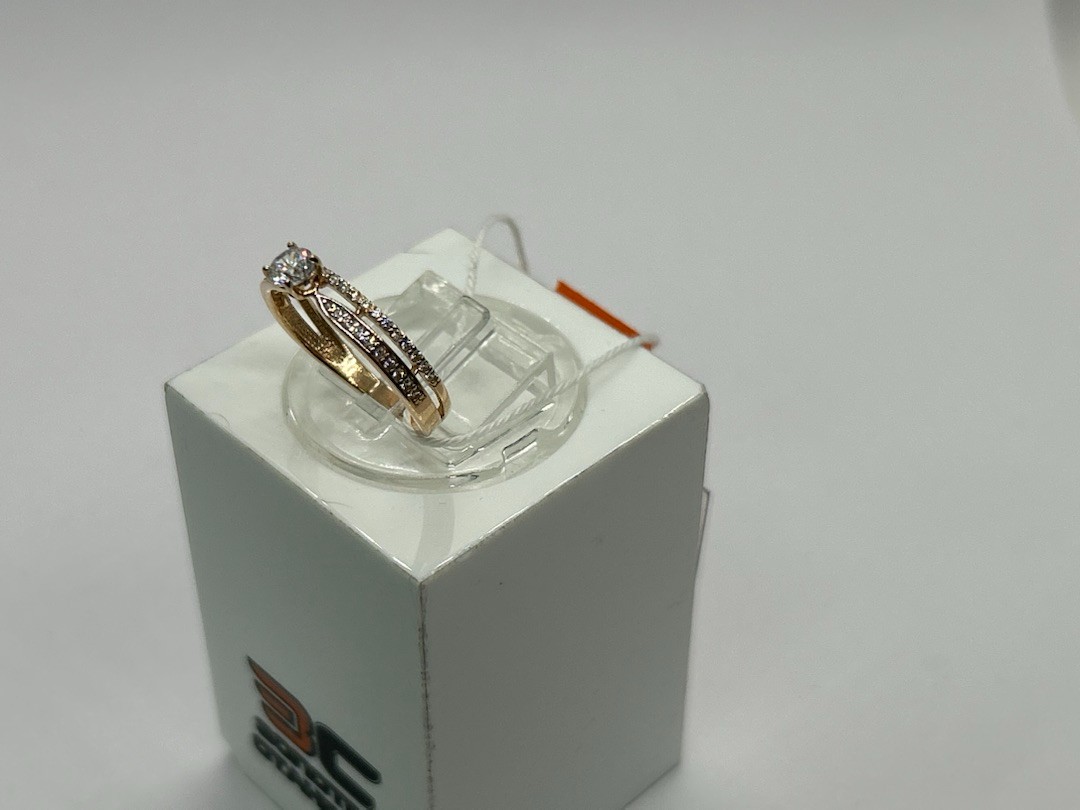 КОЛЬЦО С КАМНЯМИ (Au 585)