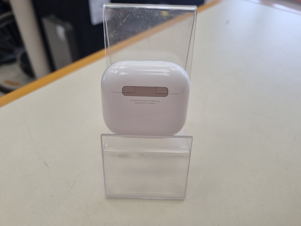 Наушники беспроводные Apple AirPods 4 с ANC