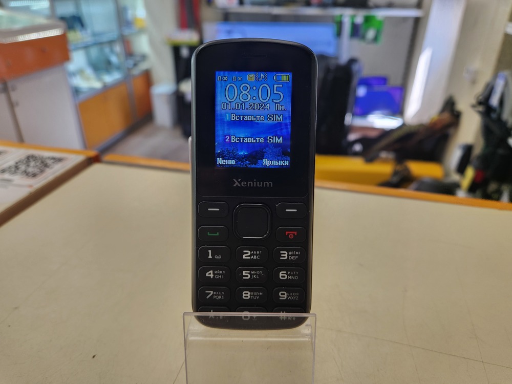 Мобильный телефон Philips X170