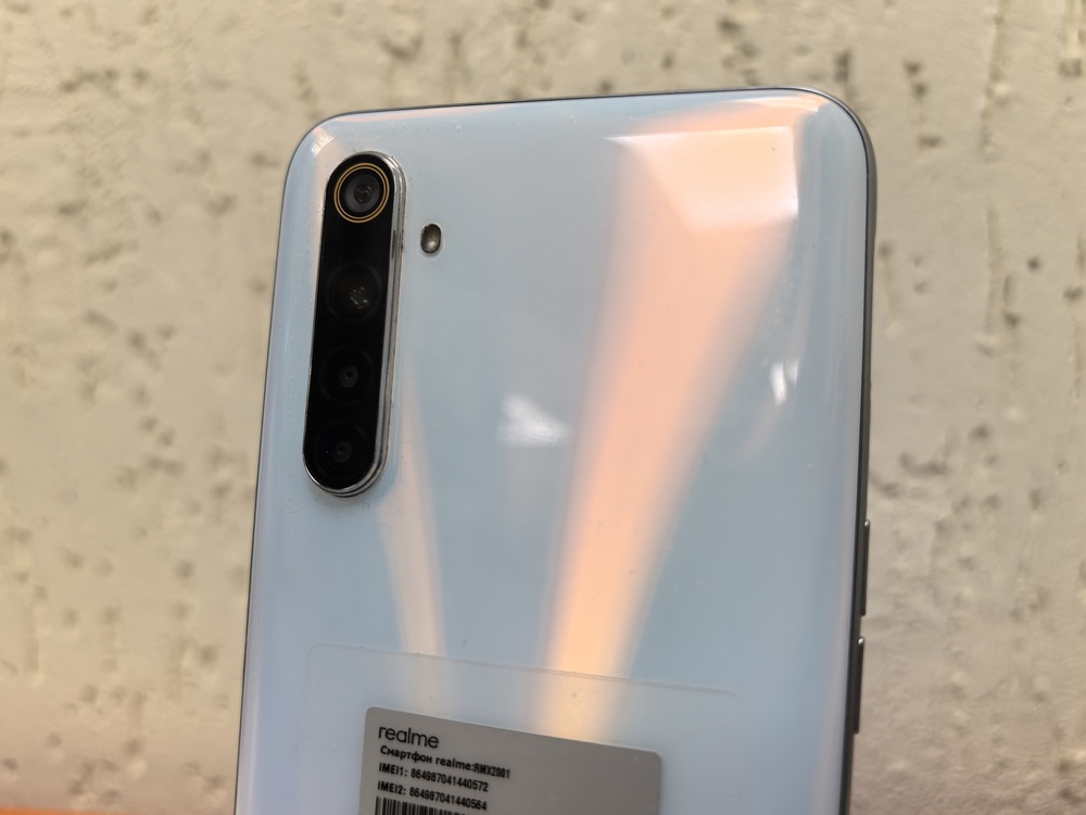 Смартфон Realme 6 8/128