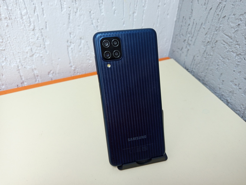 Смартфон Samsung Galaxy M12 4/64