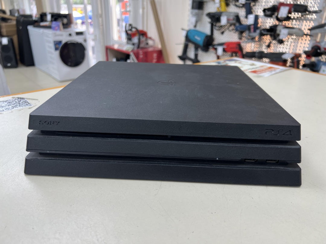 Игровая приставка PlayStation 4 Pro 1Tb