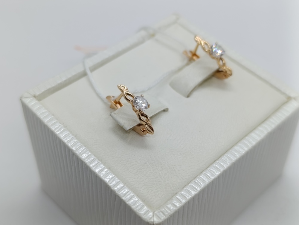 СКМ585 СЕРЬГИ С КАМНЕМ (Au 585)