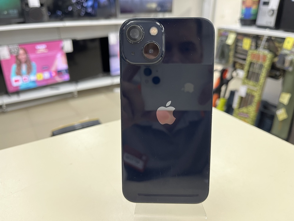 Смартфон Apple iPhone 13 128Gb