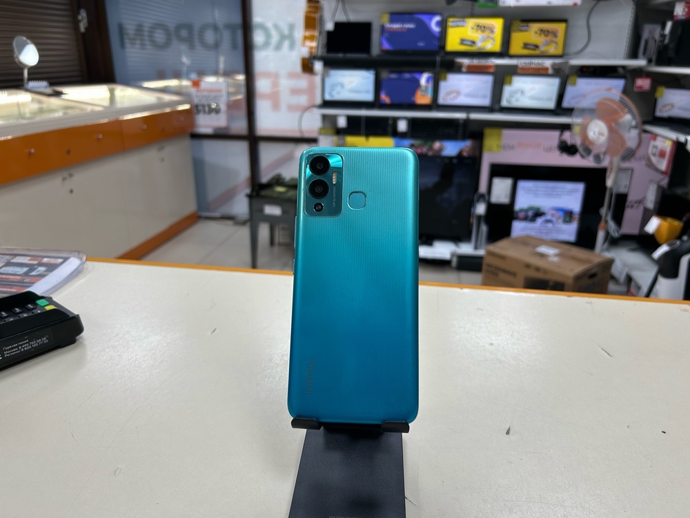 Смартфон Infinix HOT 12 PLAY 4/64
